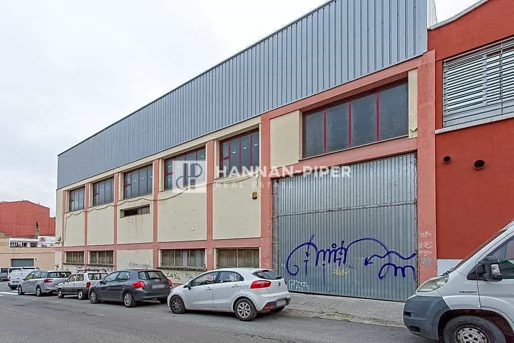 Przemysłowy w San Juan Despi, Katalonia 12338633