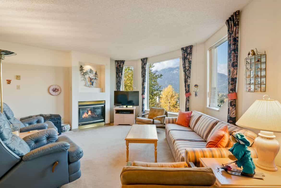 Condominium in Whistler, British Columbia 12339696