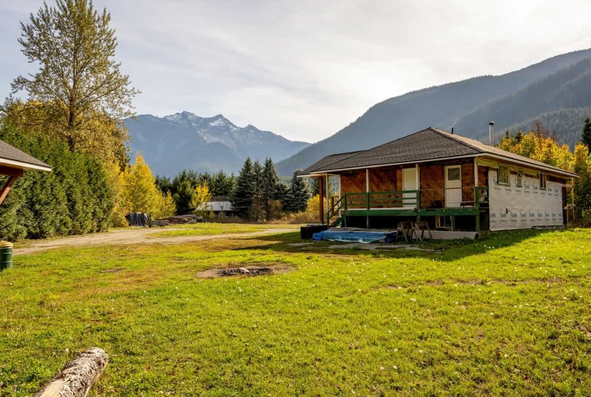 Hus i Pemberton, British Columbia 12339706
