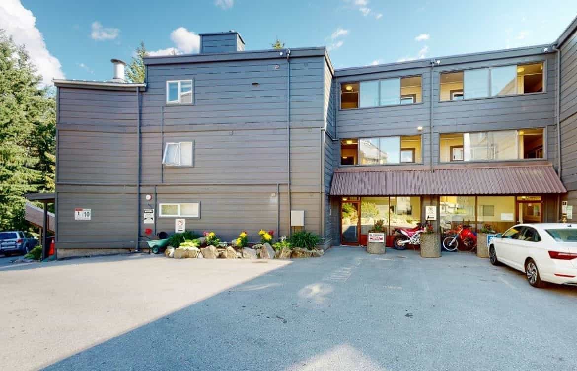 Condominium in Whistler, British Columbia 12339740