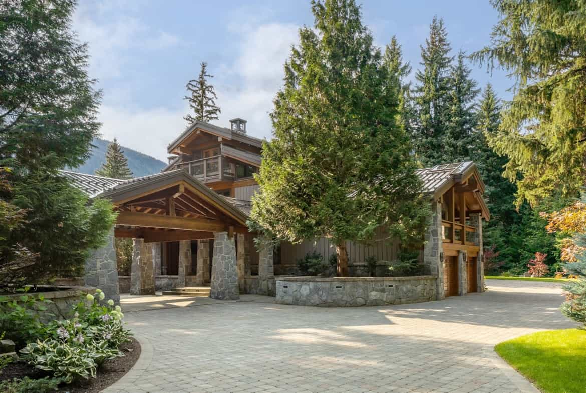 House in Whistler, British Columbia 12339755