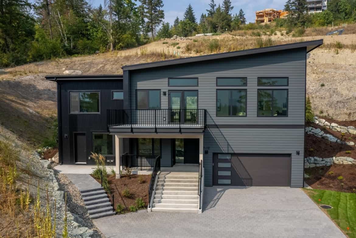 House in Pemberton, British Columbia 12339760