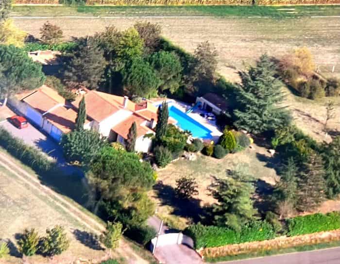 House in Mirande, Occitanie 12339817