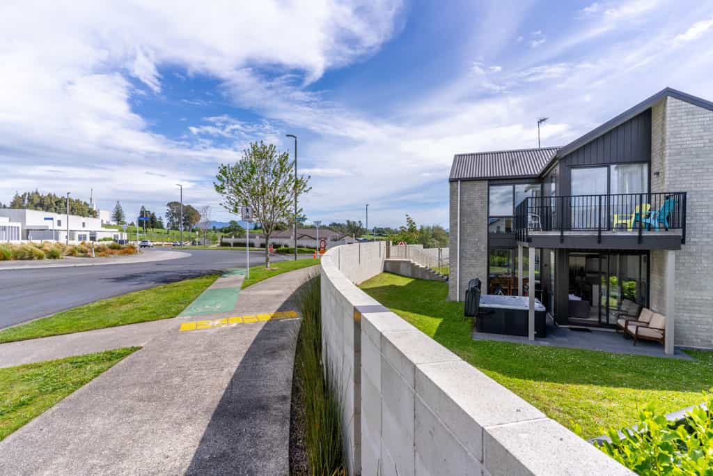 Condominium in Hamilton, Waikato 12340383