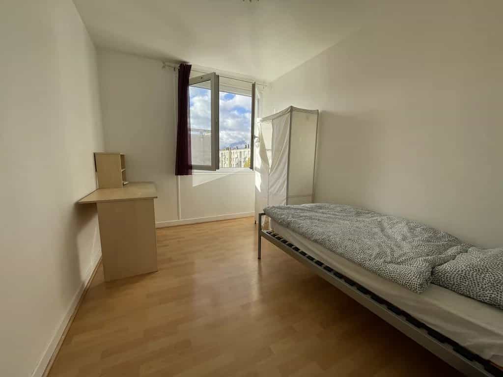 公寓 在 圣马丁代雷, 奥弗涅-罗纳-阿尔卑斯大区 12340806
