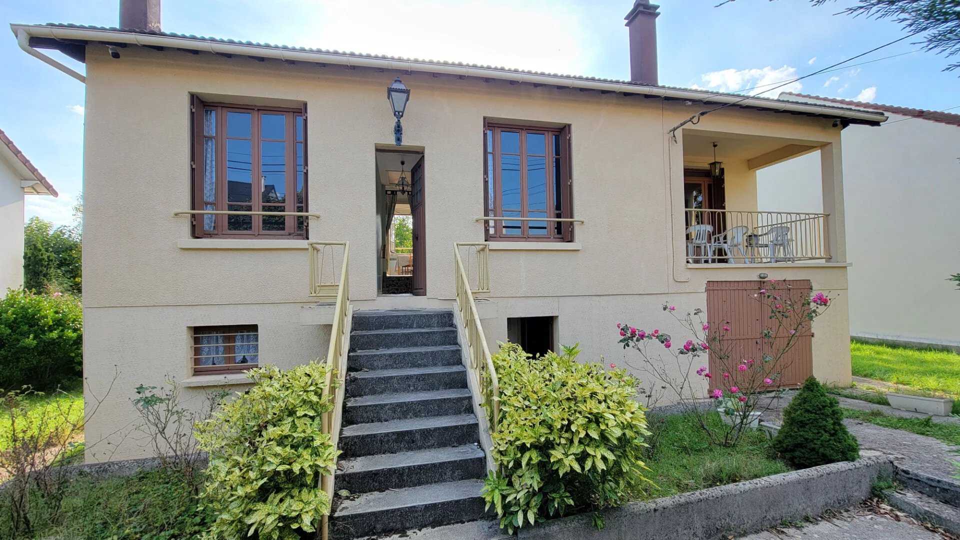 House in Gournay-sur-Marne, Ile-de-France 12341016