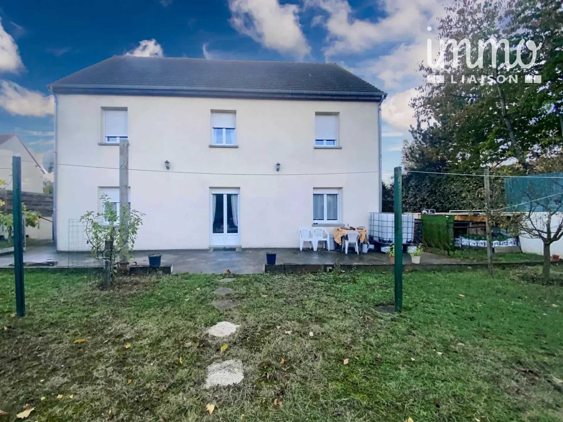 House in Vineuil, Centre-Val de Loire 12341442