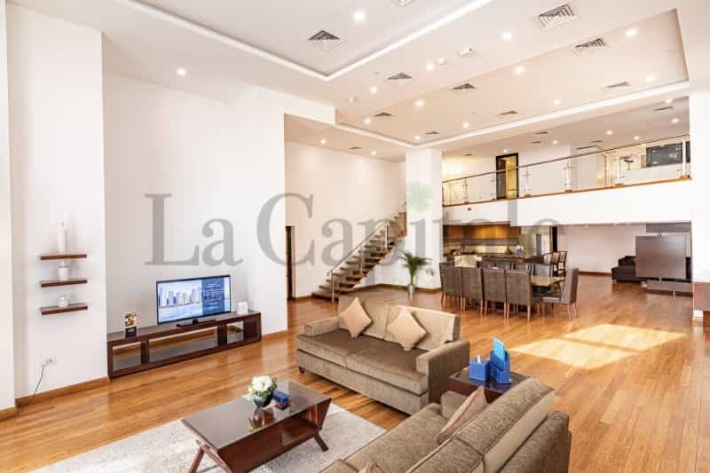 Condominium in Dubai, Dubayy 12341487