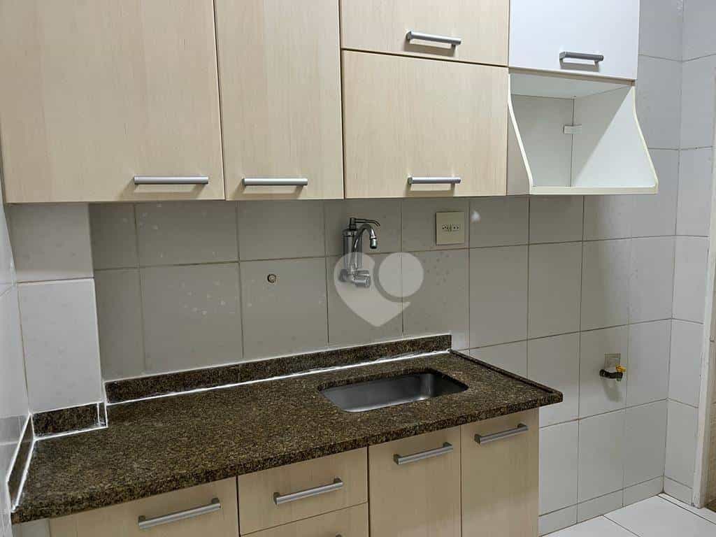 Condominium in Grajau, Rio de Janeiro 12342651