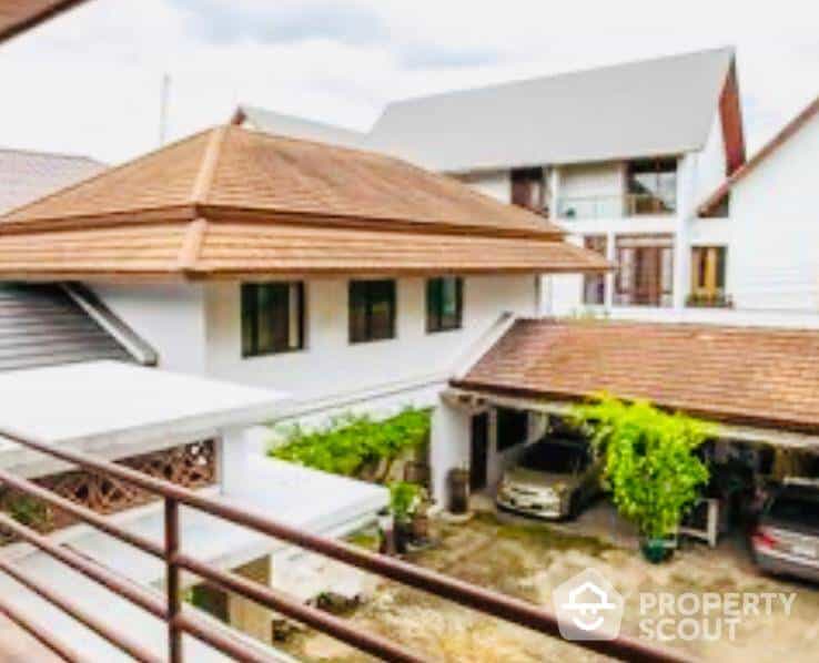 House in Watthana, Krung Thep Maha Nakhon 12342708