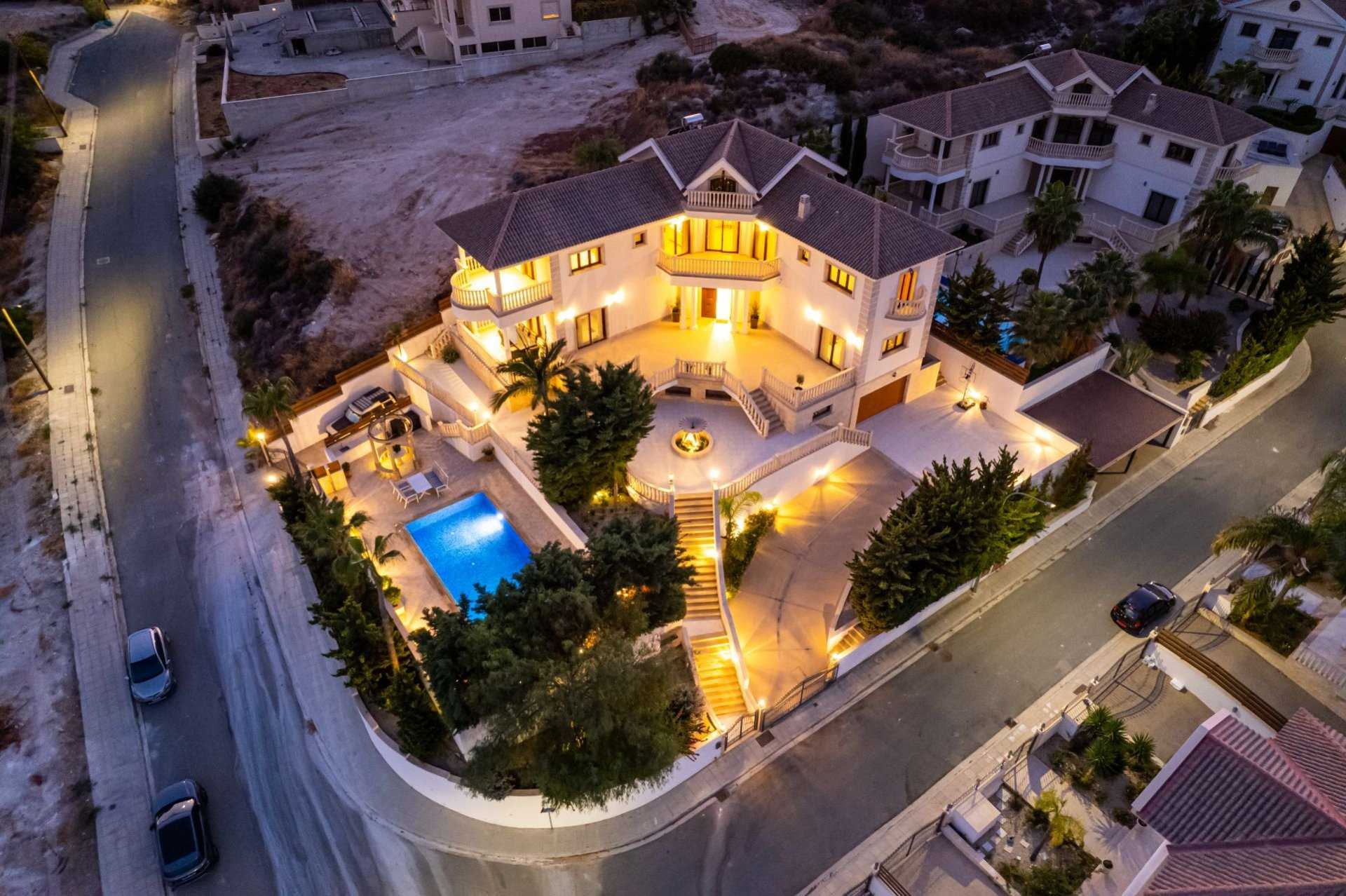 Talo sisään Limassol, Limassol 12343545