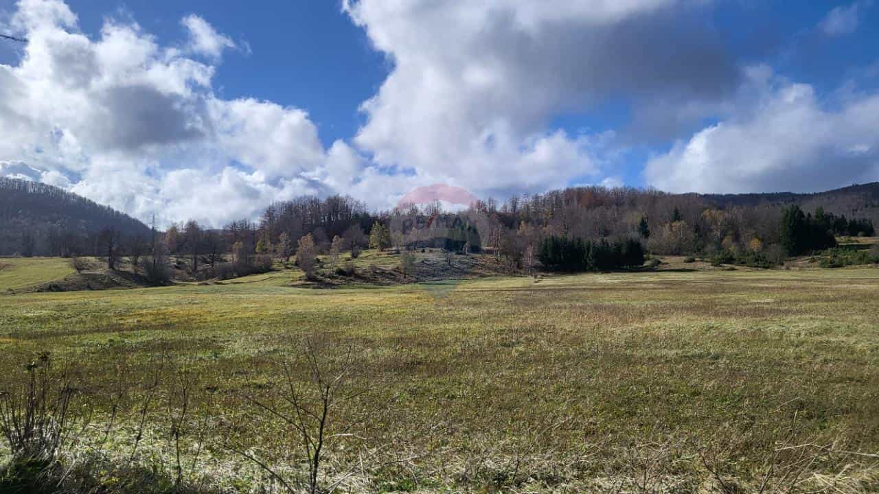 Γη σε Mrkopalj, Primorsko-Goranska Zupanija 12344043