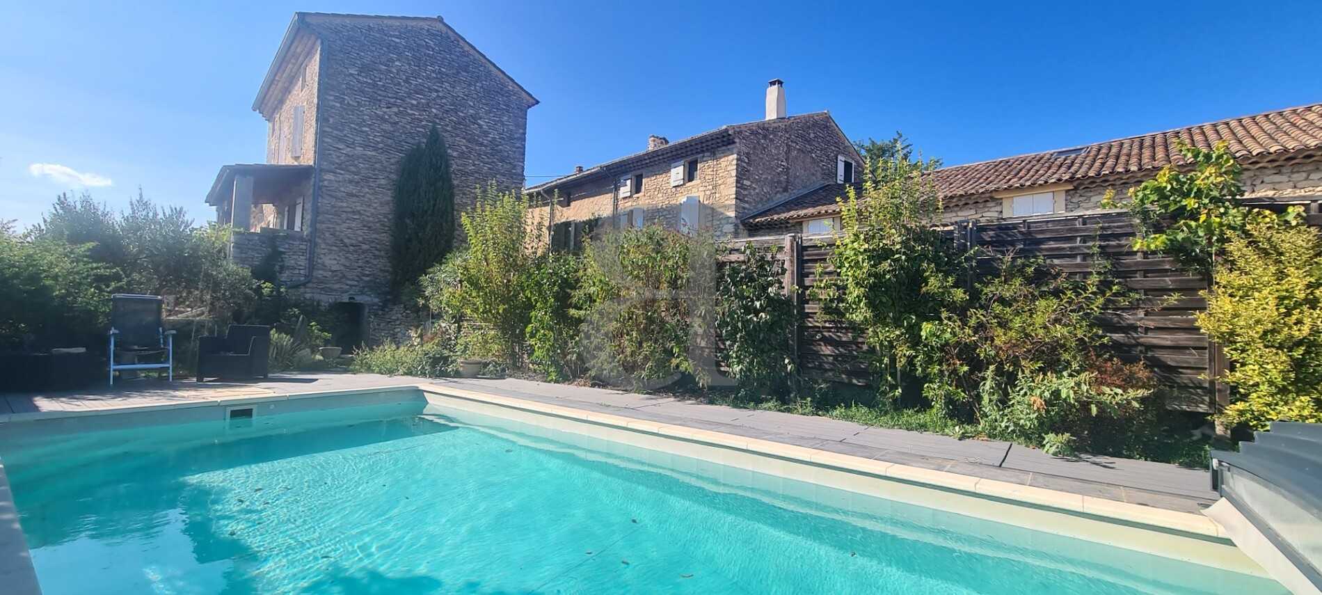 Hus i Vaison-la-Romaine, Provence-Alpes-Cote d'Azur 12344756