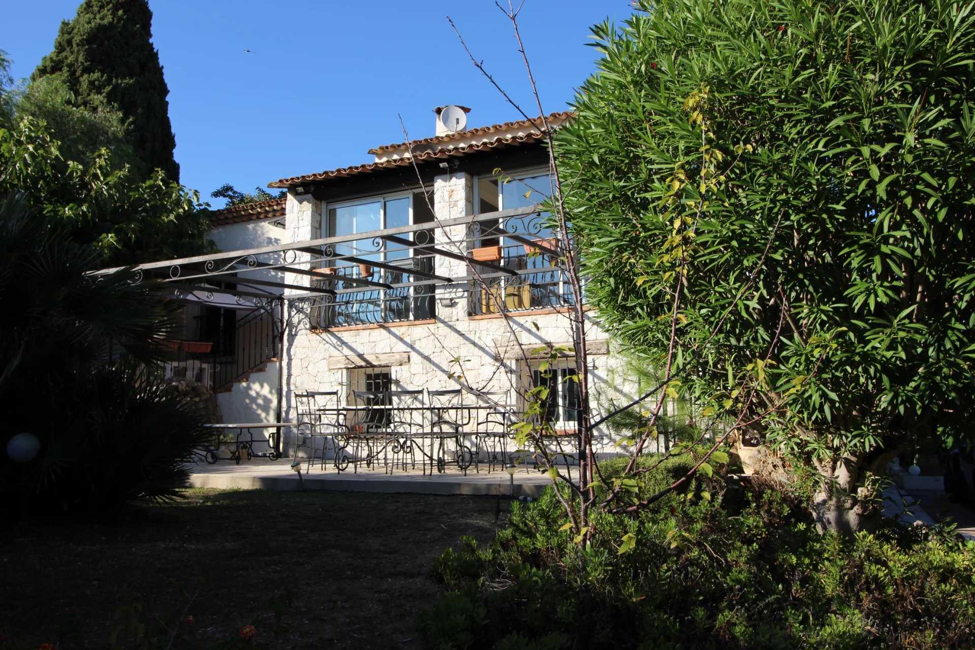 Hus i Antibes, Provence-Alpes-Cote d'Azur 12344793