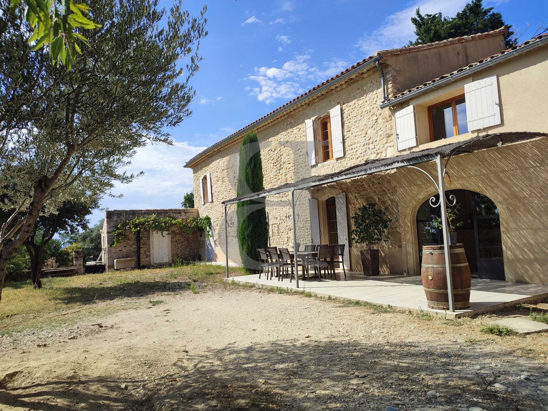 casa no Vaison-la-Romaine, Provence-Alpes-Côte d'Azur 12344828