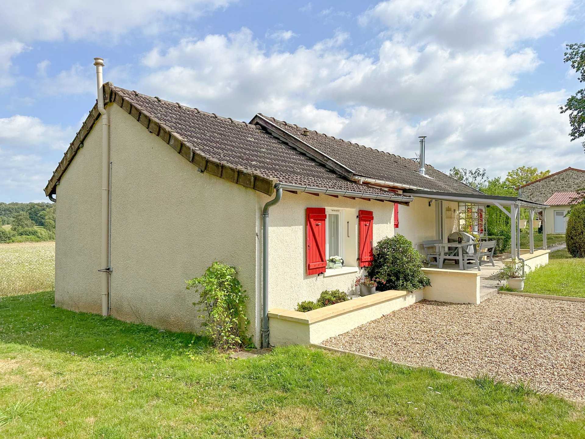 House in Blanzac, Nouvelle-Aquitaine 12344885