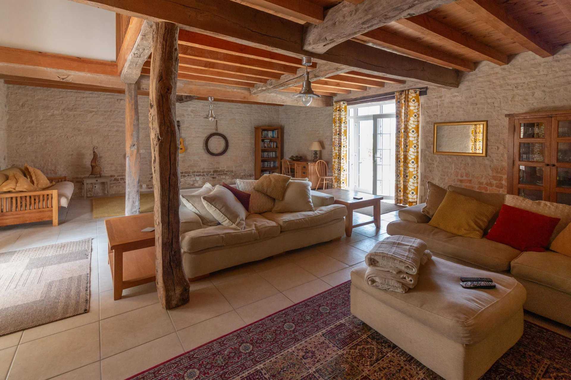 Huis in Matha, Nouvelle-Aquitaine 12344887