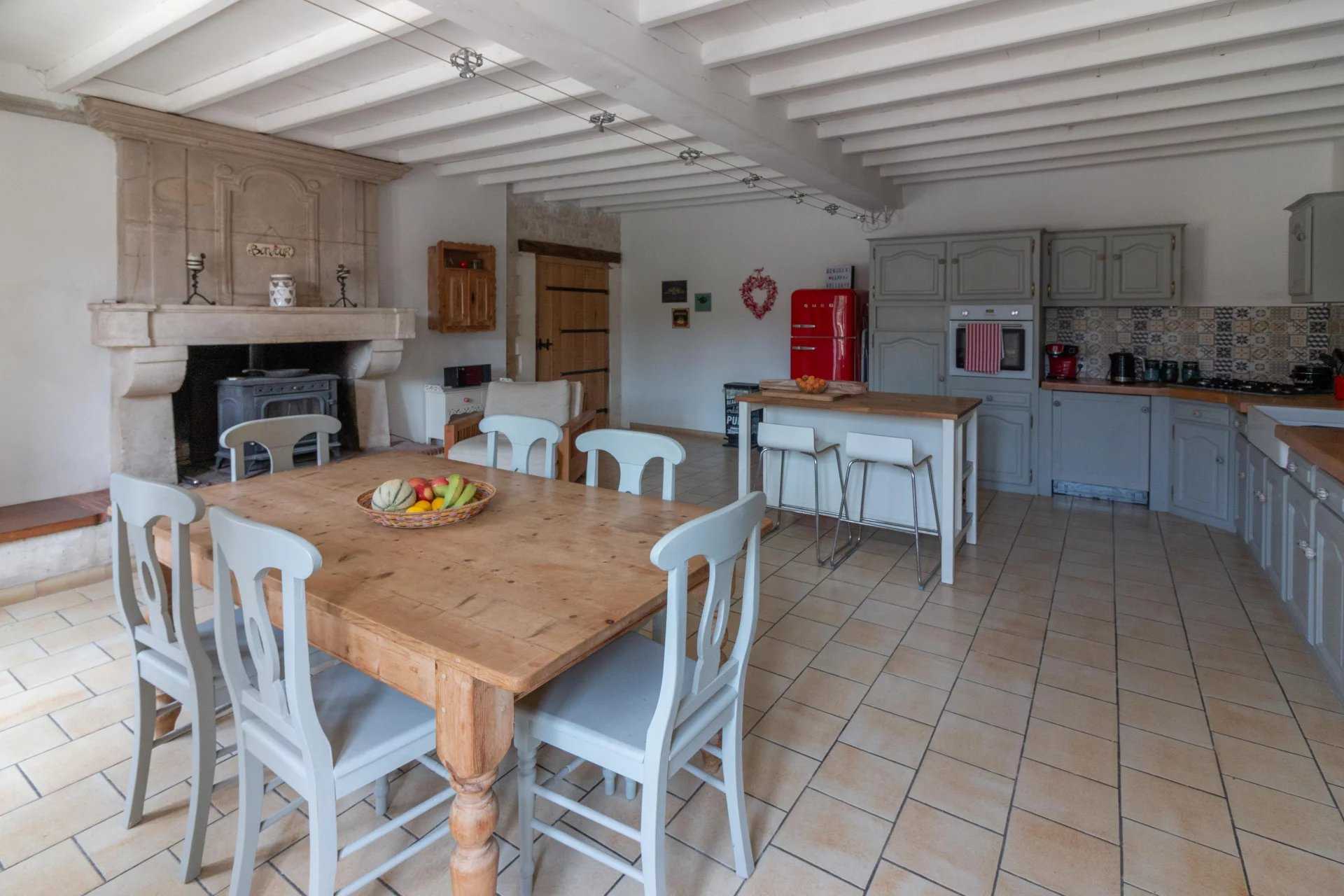 House in Matha, Nouvelle-Aquitaine 12344887