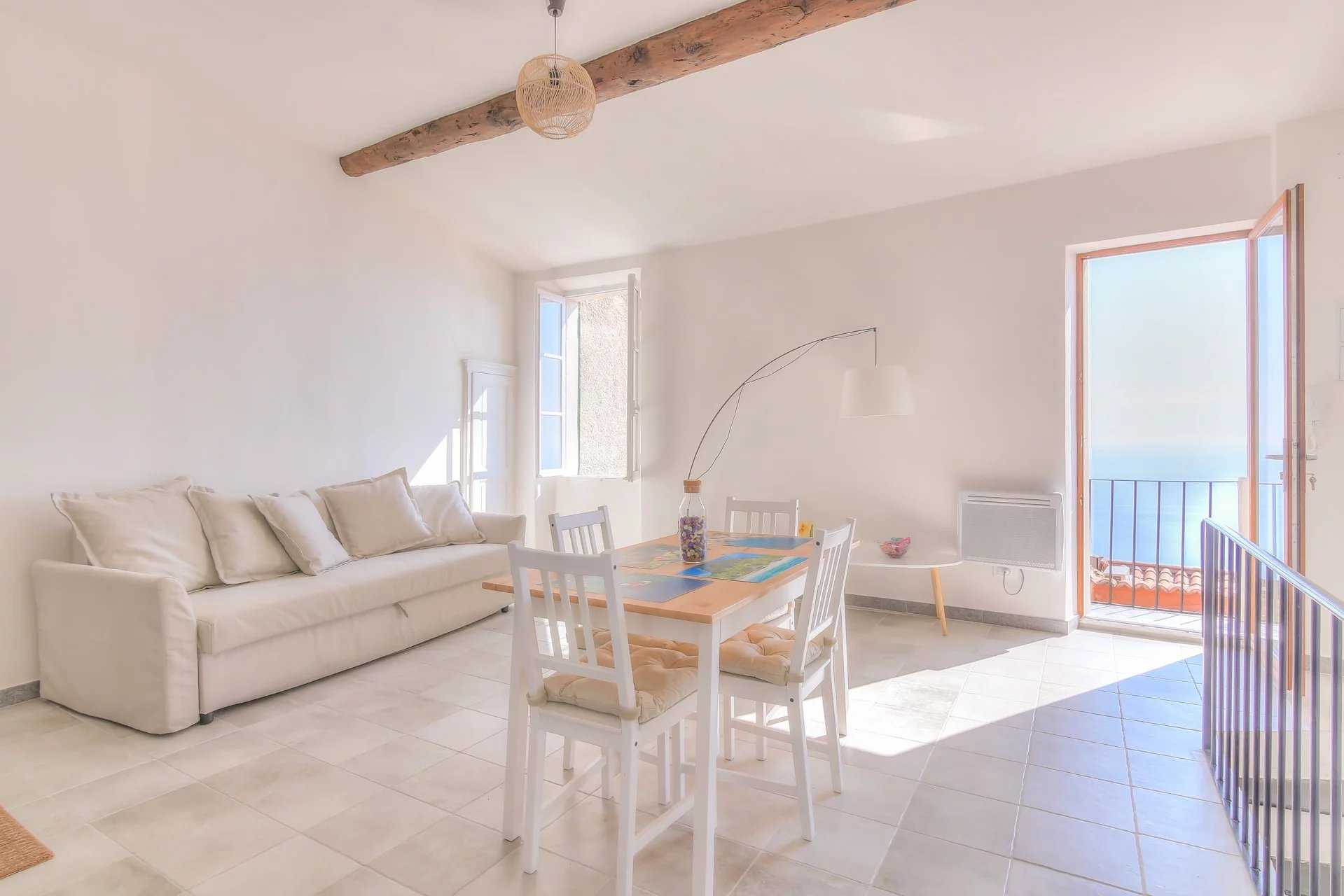 Condominium in Cap Martin, Provence-Alpes-Cote d'Azur 12344997