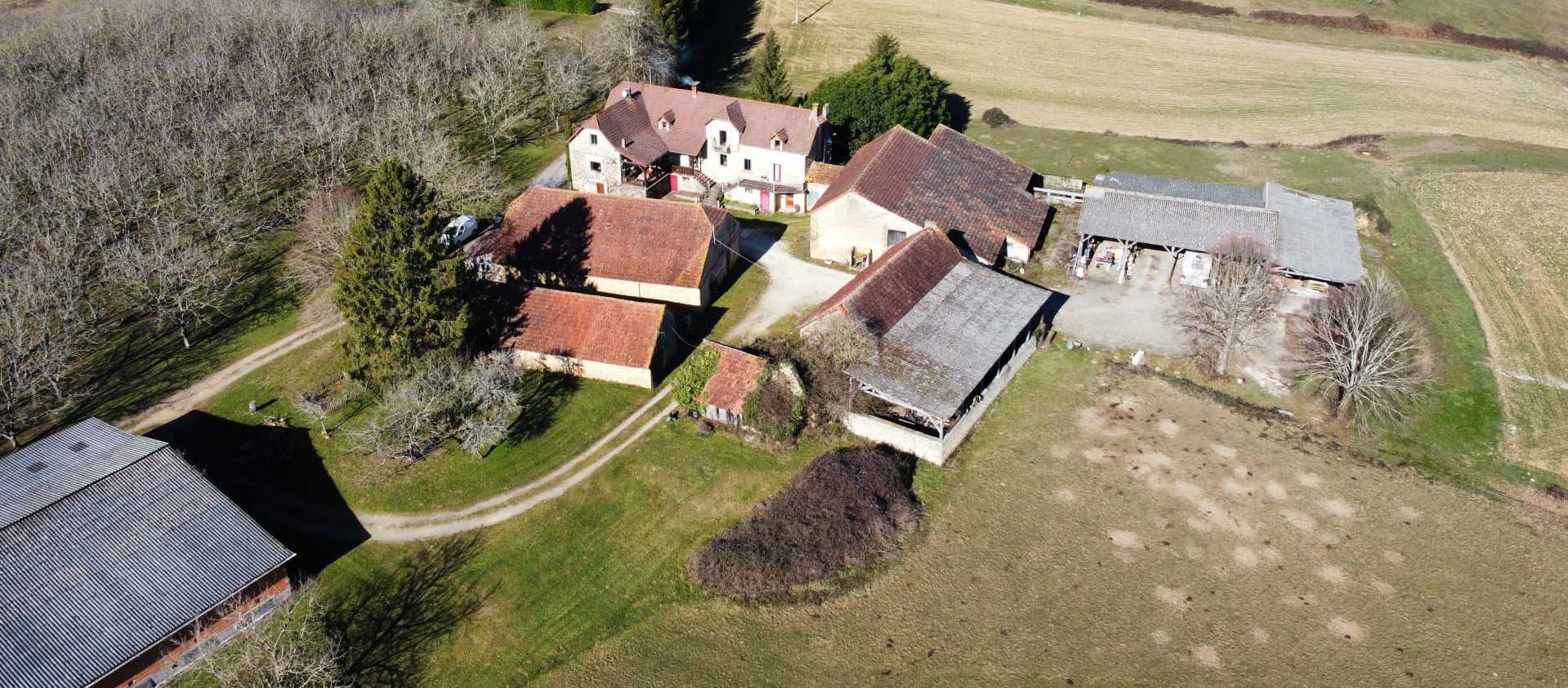 House in Sarlat-la-Canéda, Nouvelle-Aquitaine 12345043
