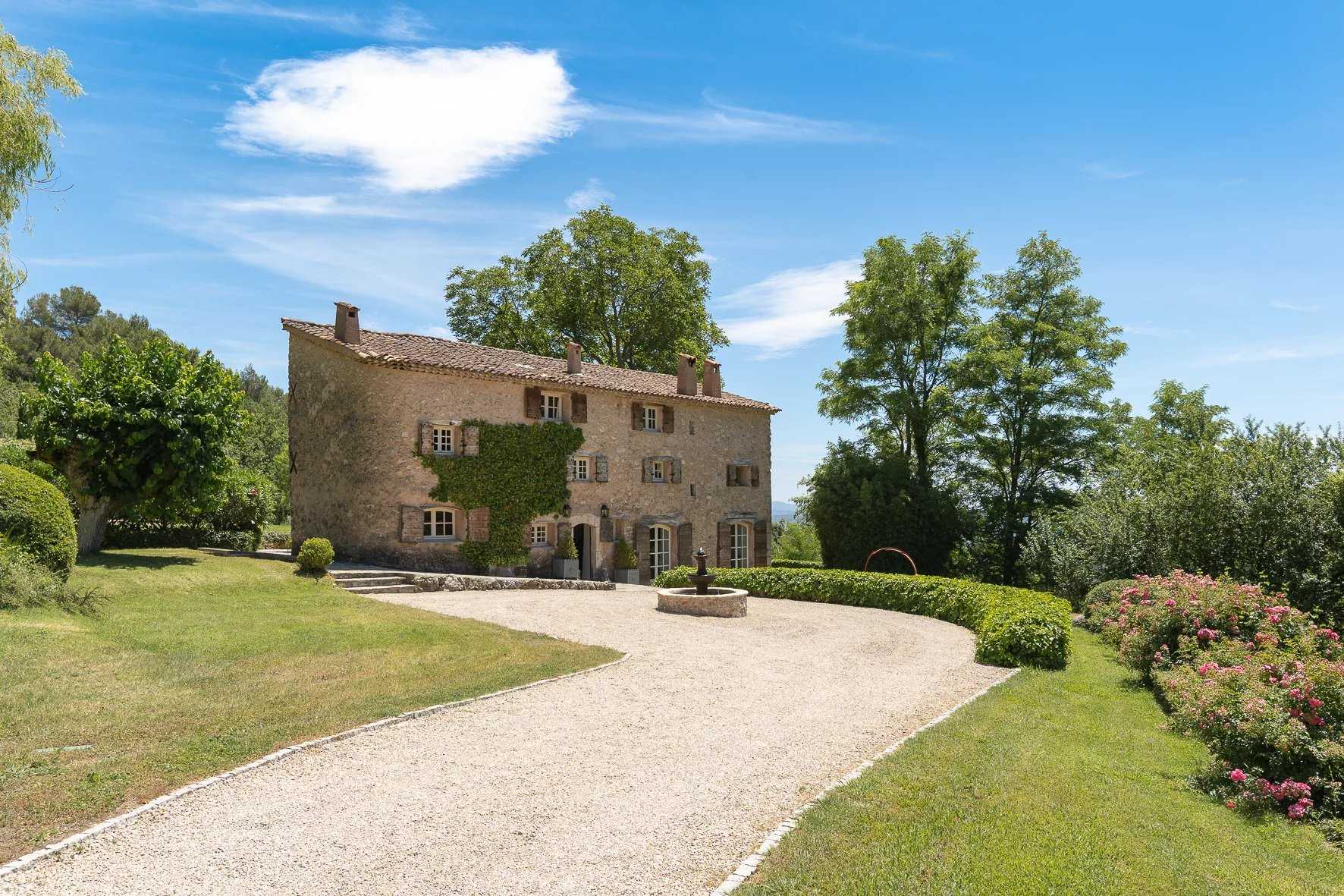 Rumah di Seillan, Provence-Alpes-Cote d'Azur 12345333