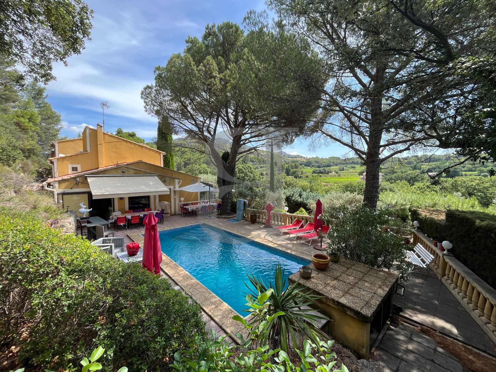 Rumah di Badui, Provence-Alpes-Cote d'Azur 12345394
