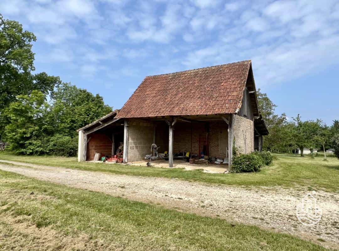 بيت في Saint-Pierre-de-Chignac, Nouvelle-Aquitaine 12345699