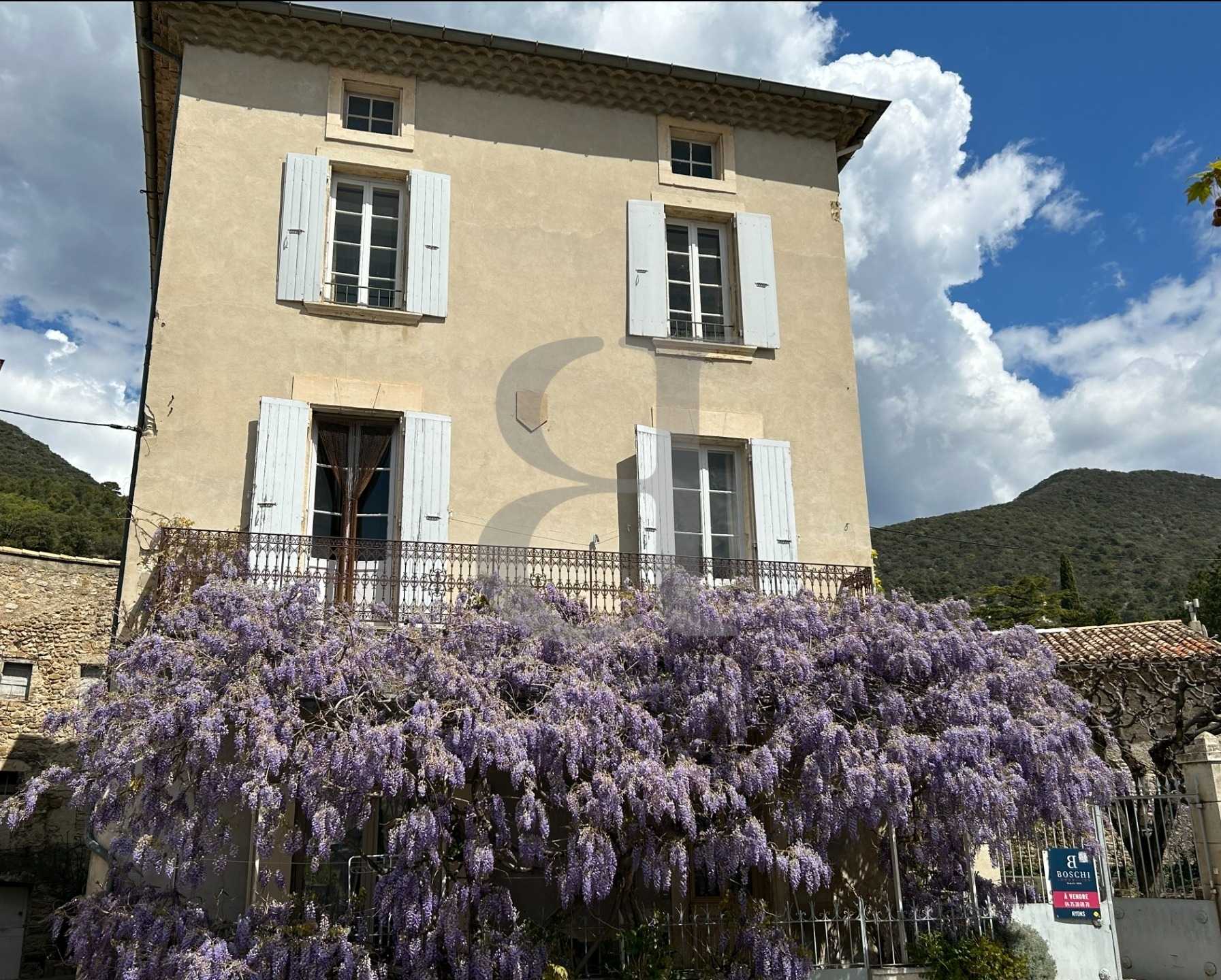 Casa nel Vaison-la-Romaine, Provenza-Alpi-Costa Azzurra 12345800