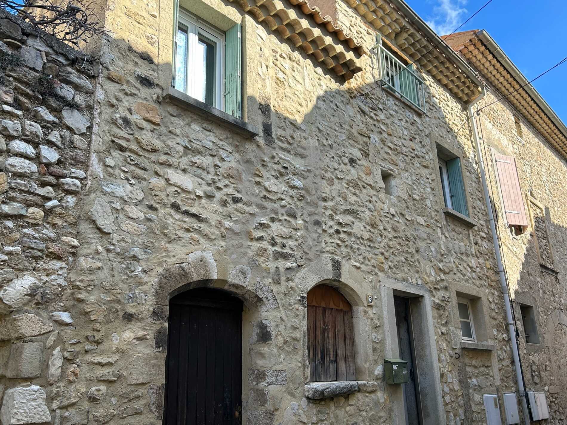 Casa nel Vaison-la-Romaine, Provenza-Alpi-Costa Azzurra 12345803