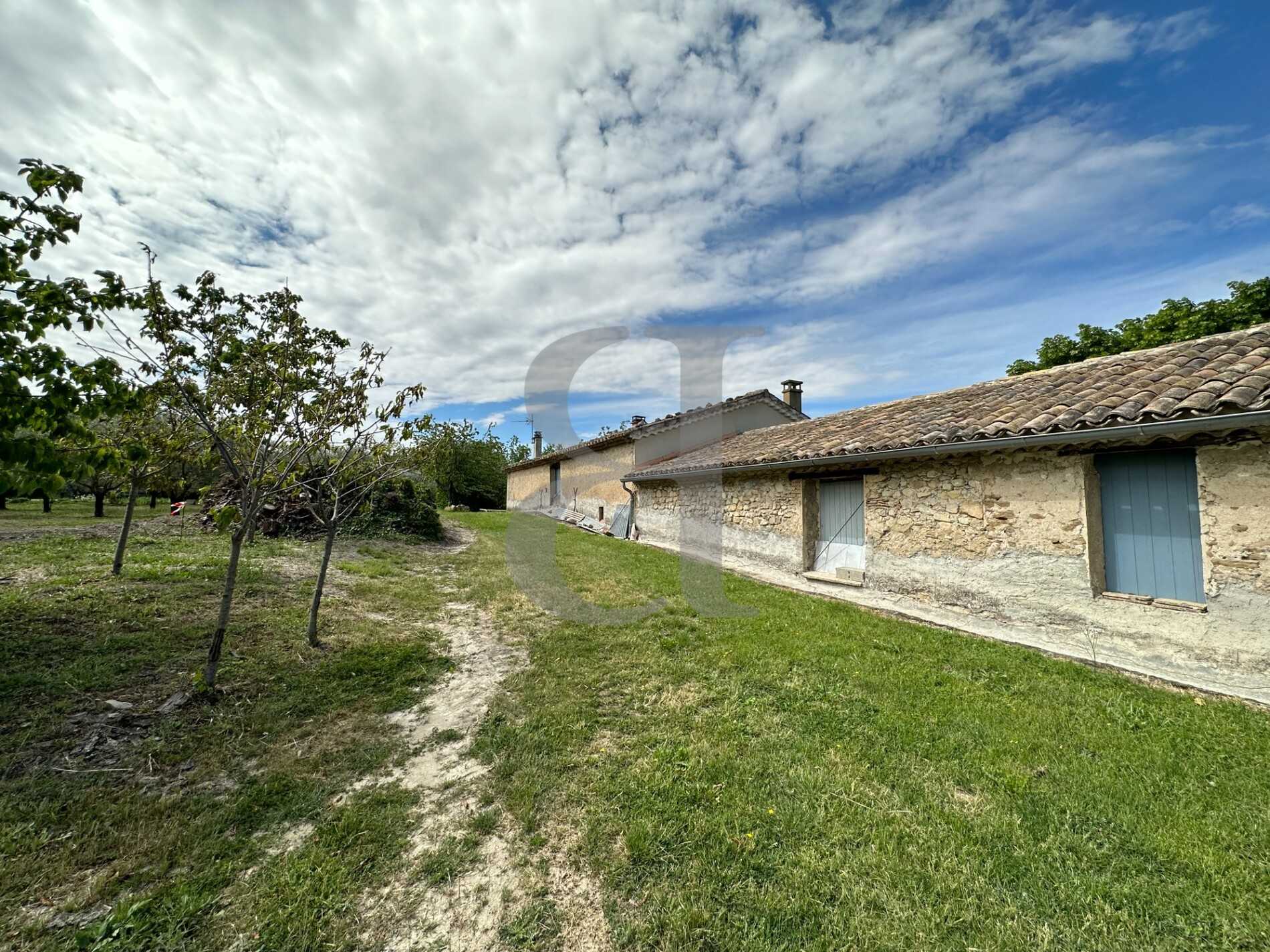 Hus i Vaison-la-Romaine, Provence-Alpes-Cote d'Azur 12345843