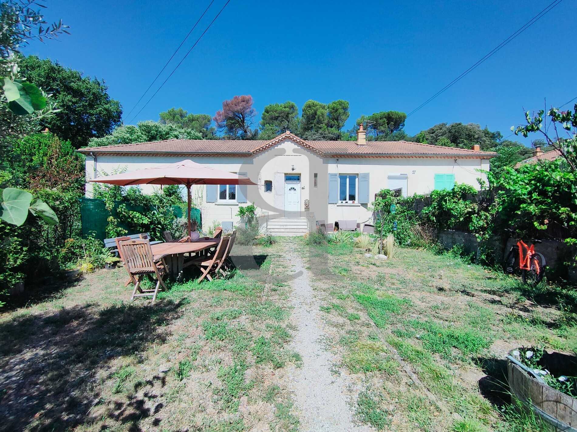 Casa nel Vaison-la-Romaine, Provence-Alpes-Côte d'Azur 12345868