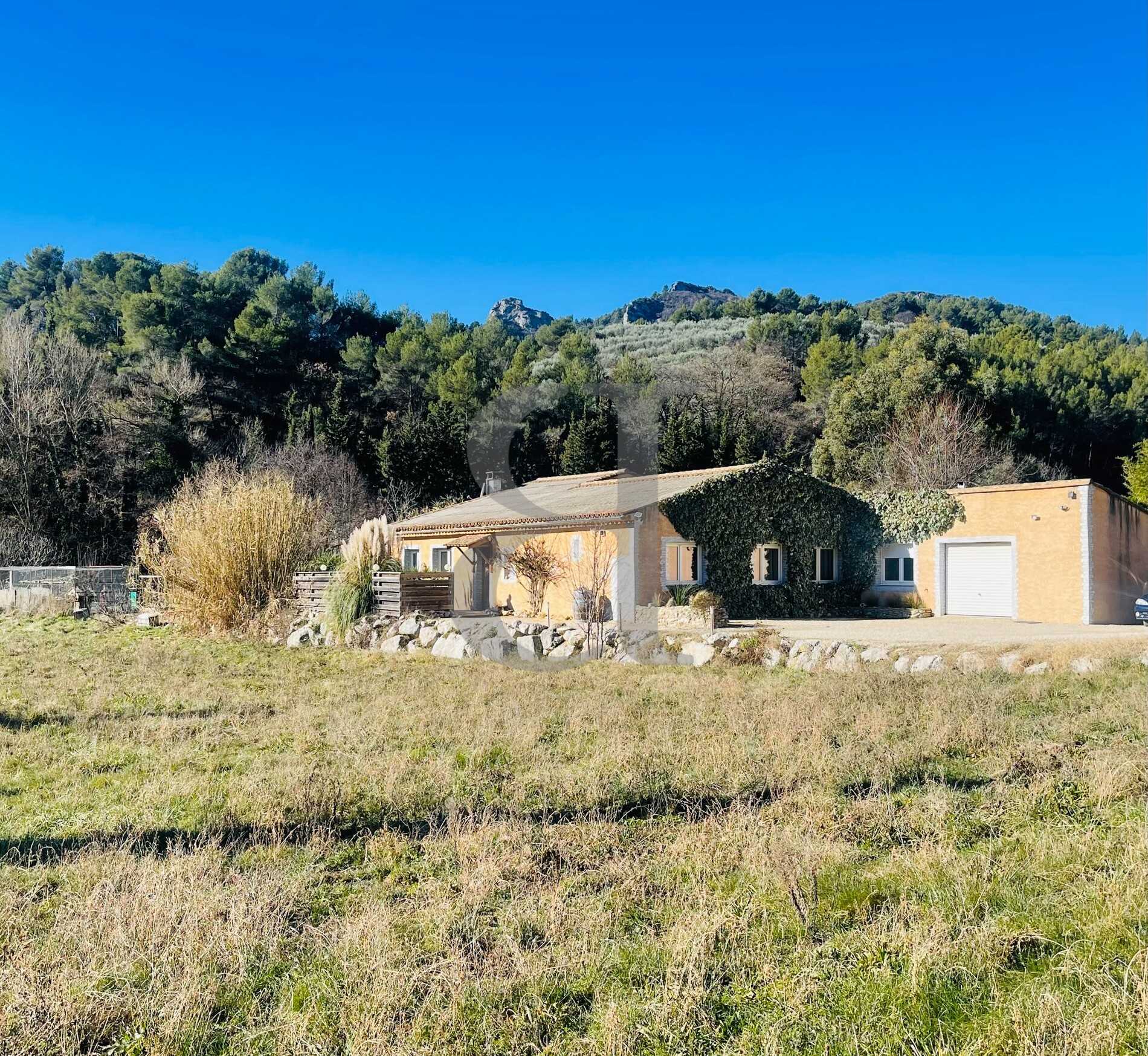 House in Vaison-la-Romaine, Provence-Alpes-Cote d'Azur 12345872