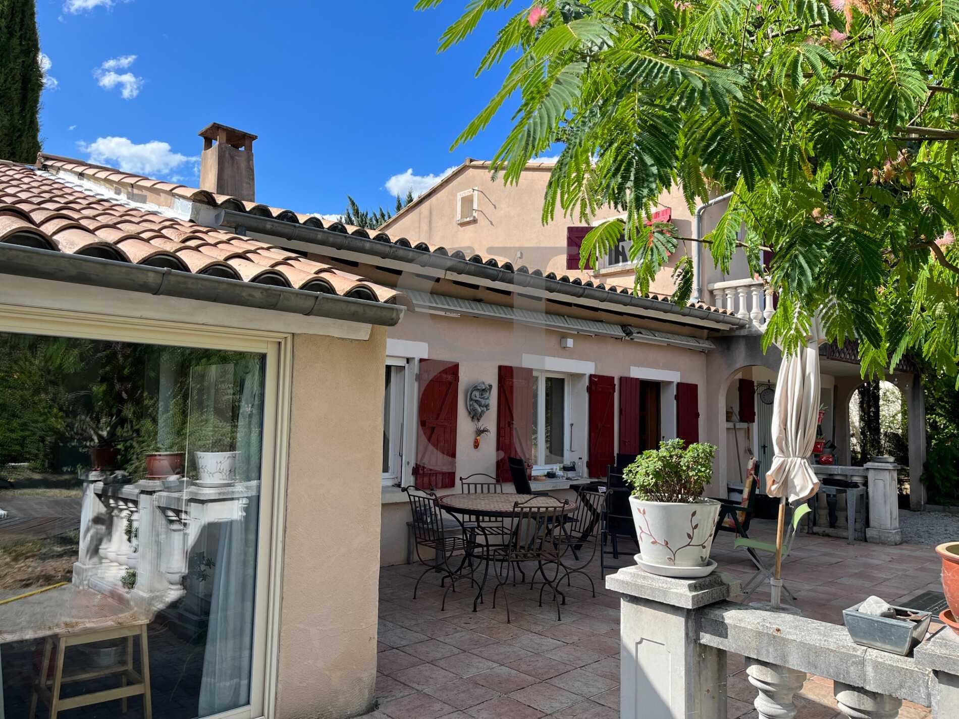 casa en Vaison-la-Romaine, Provence-Alpes-Côte d'Azur 12345884