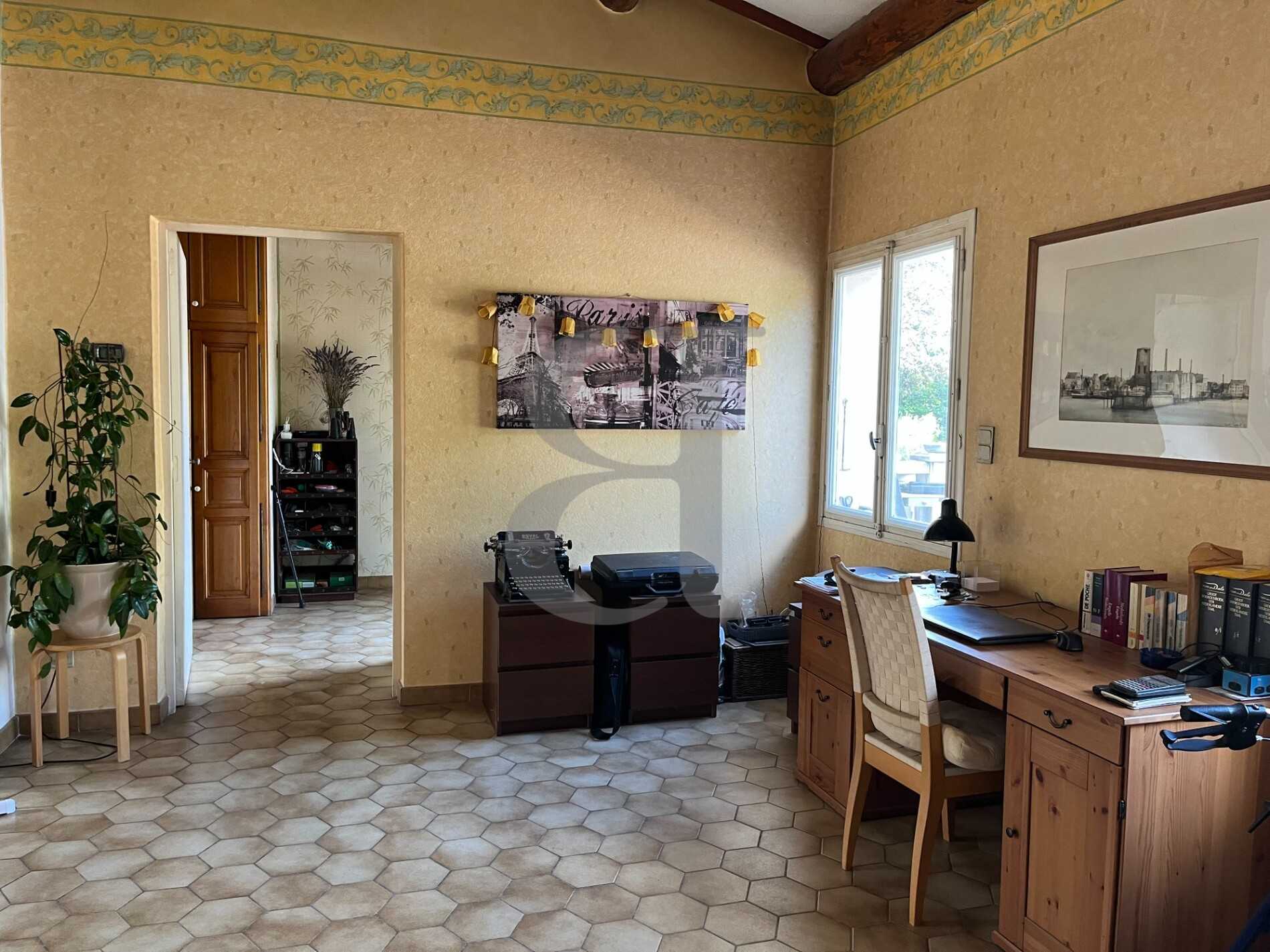 Talo sisään Vaison-la-Romaine, Provence-Alpes-Côte d'Azur 12345884