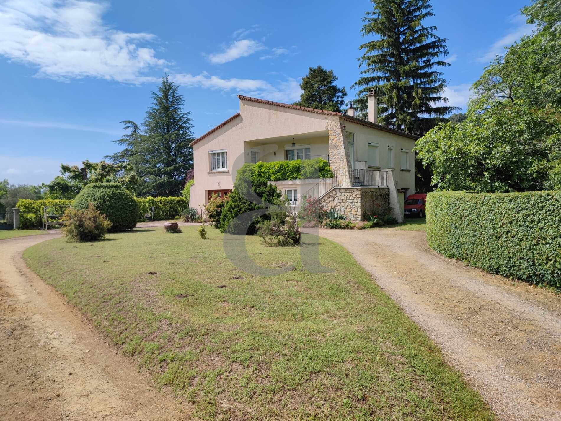 Casa nel Vaison-la-Romaine, Provence-Alpes-Côte d'Azur 12345898