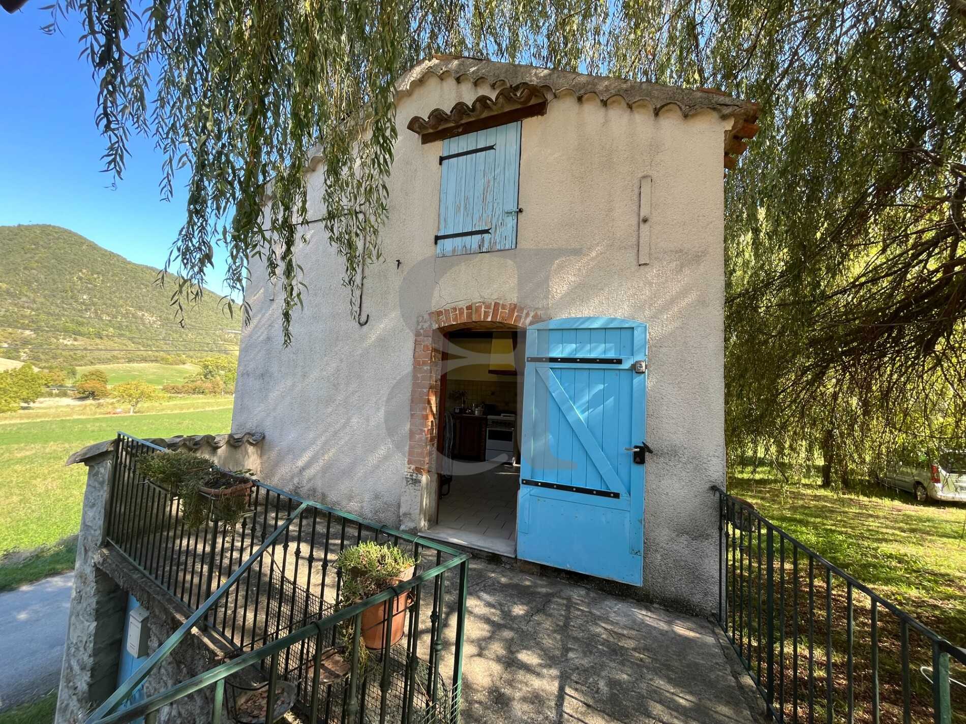 Talo sisään Vaison-la-Romaine, Provence-Alpes-Cote d'Azur 12345928