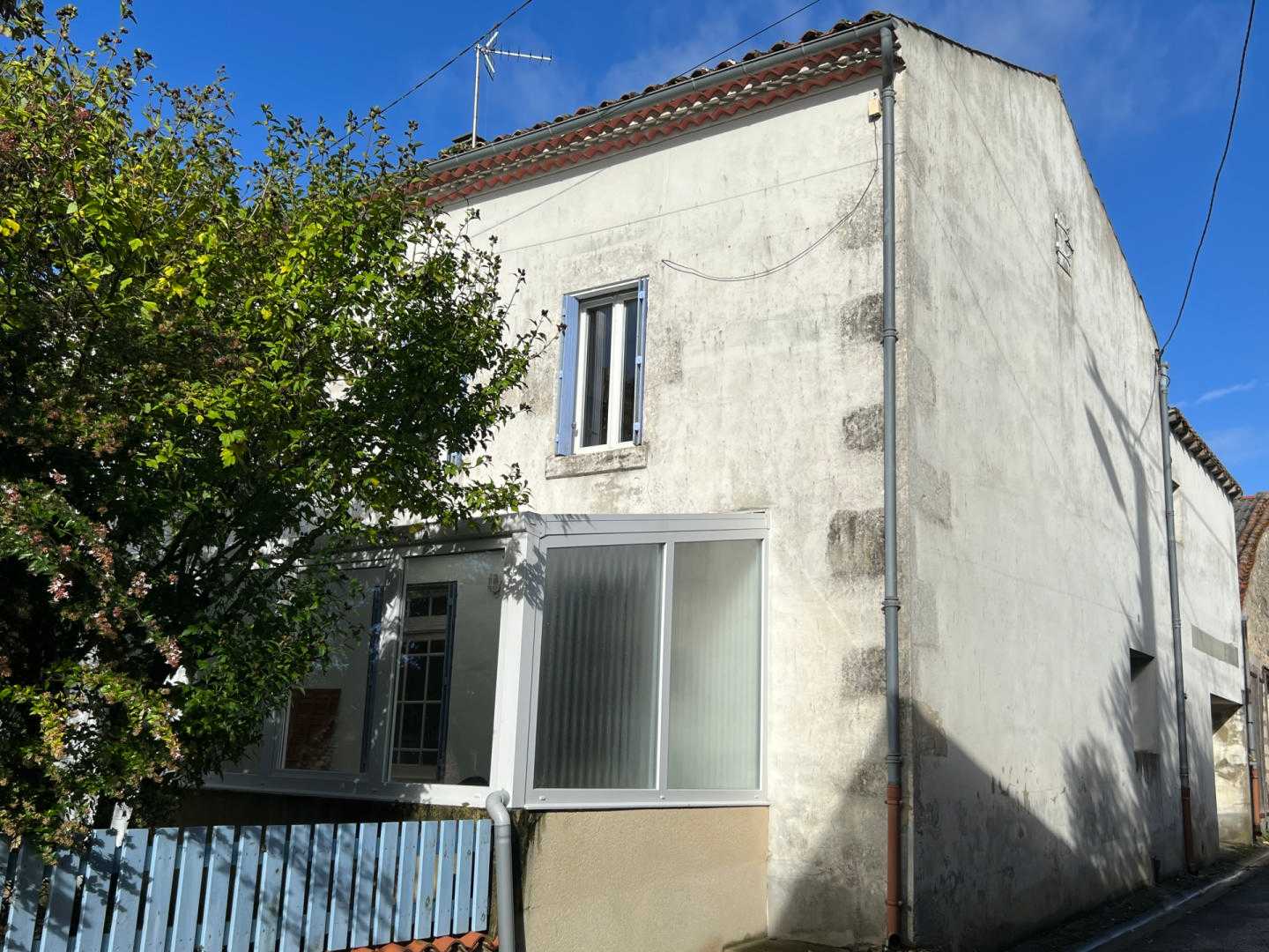 House in Le Douhet, Nouvelle-Aquitaine 12346902