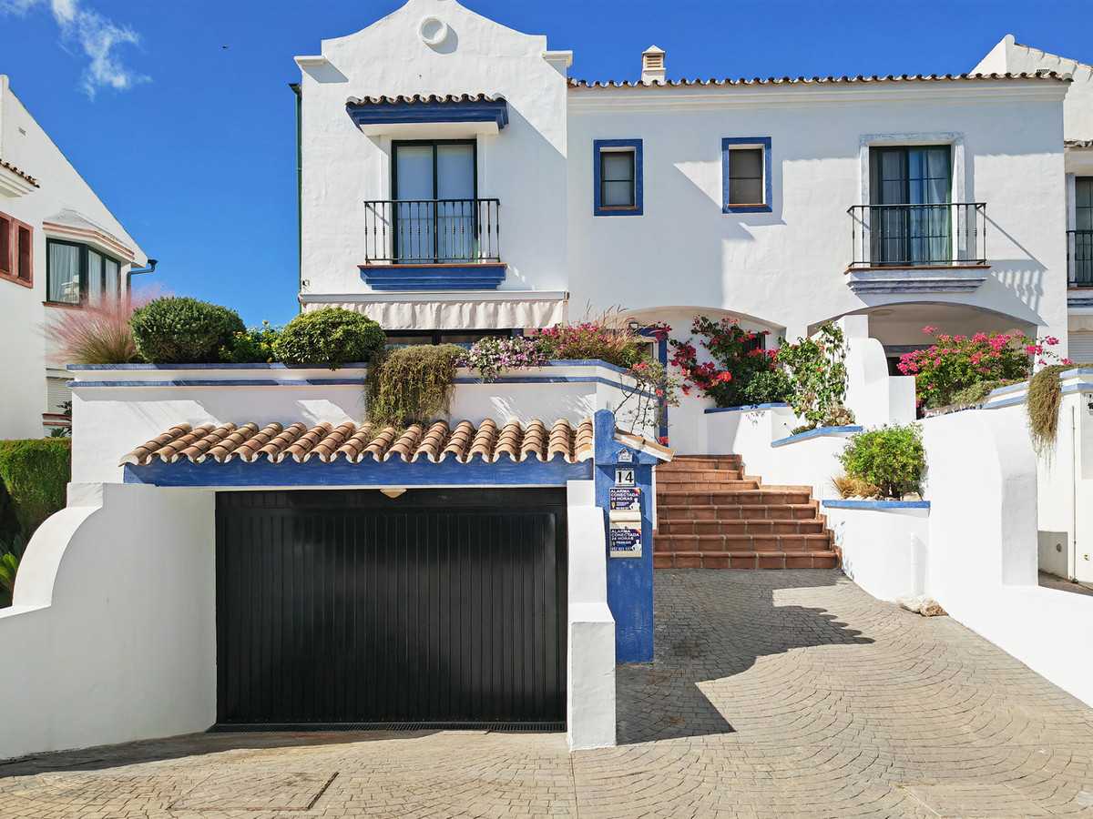 Huis in Urbanización Riviera Sol, Andalucía 12347408