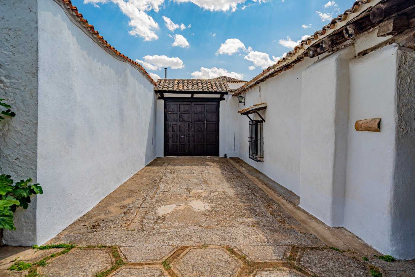 Αλλα σε Almodóvar del Pinar, Castile-La Mancha 12347633