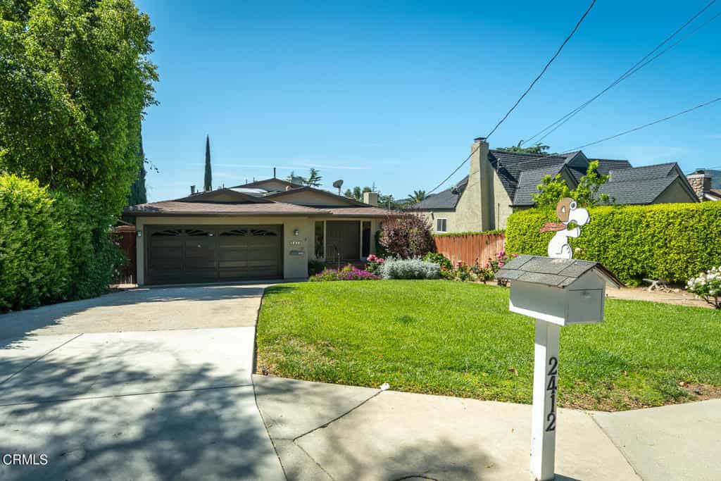 Hus i La Crescenta-Montrose, California 12347991