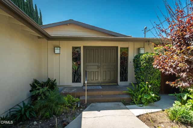 房子 在 La Crescenta-Montrose, California 12347991
