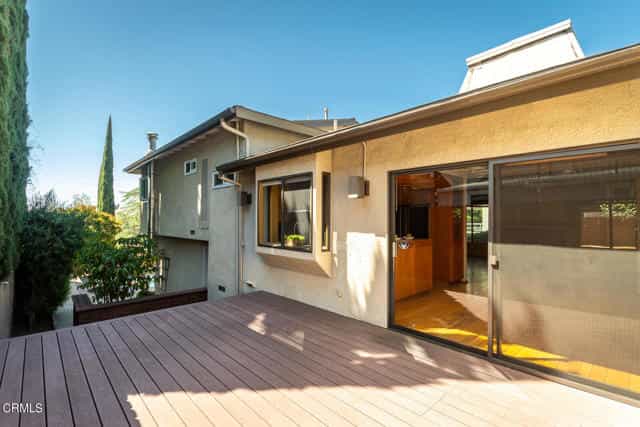 House in La Crescenta-Montrose, California 12347991