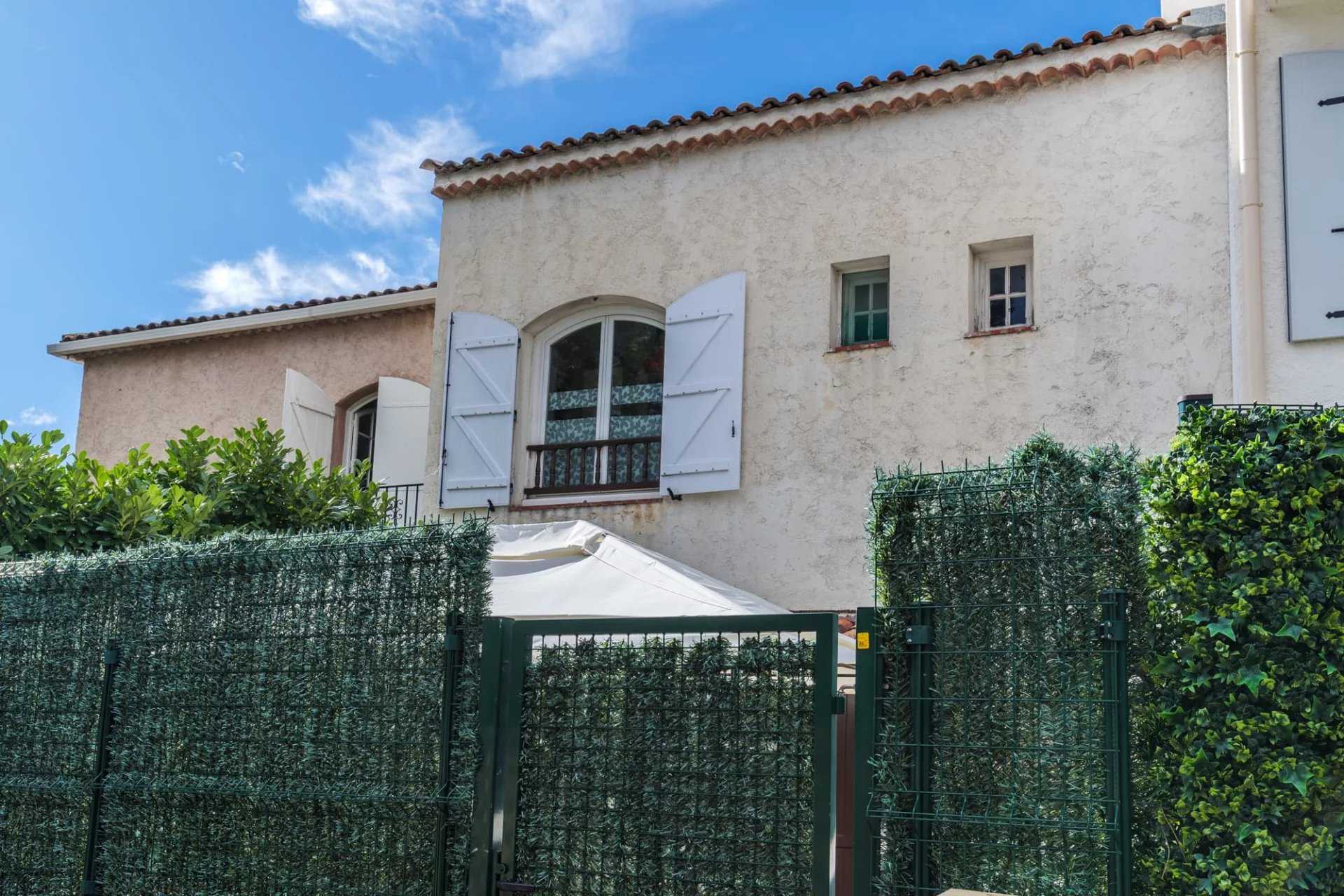 House in Villeneuve-Loubet, Provence-Alpes-Cote d'Azur 12348003
