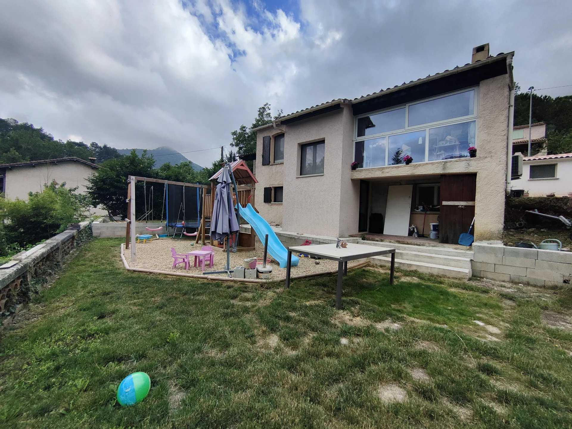 Huis in Sospel, Provence-Alpes-Côte d'Azur 12348011