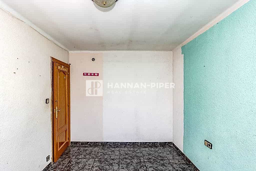 Condominium in Rubi, Catalonia 12348443