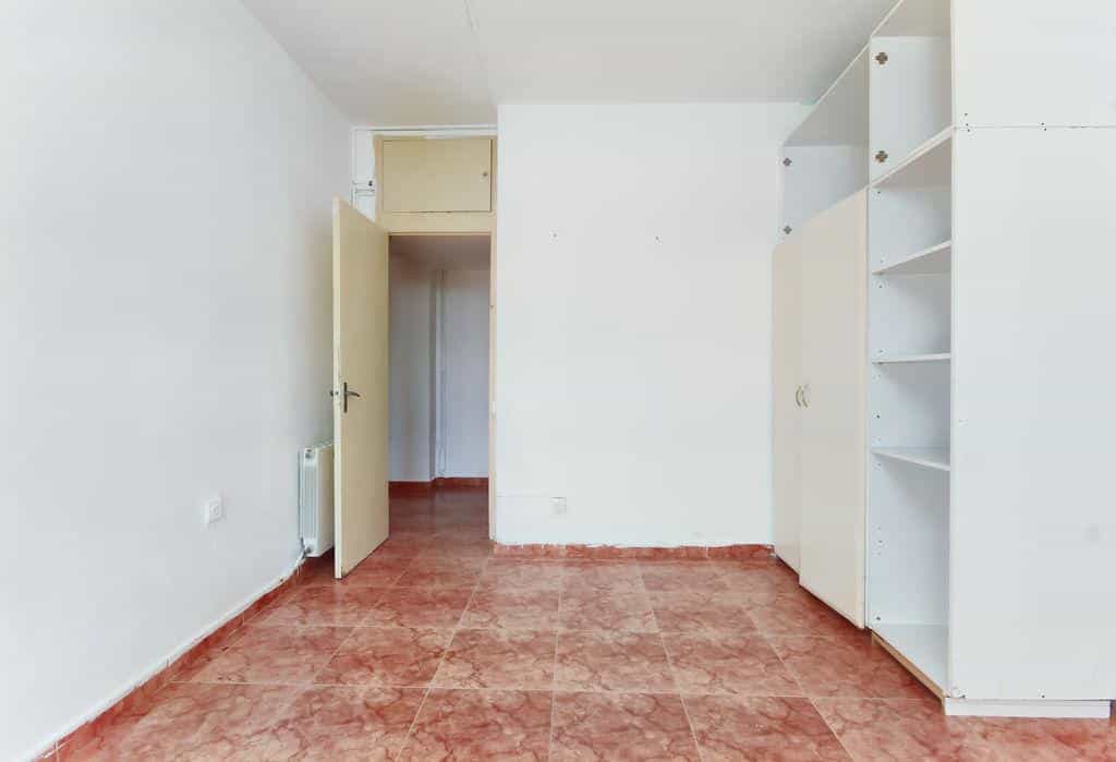 公寓 在 Sabadell, Catalunya 12348478