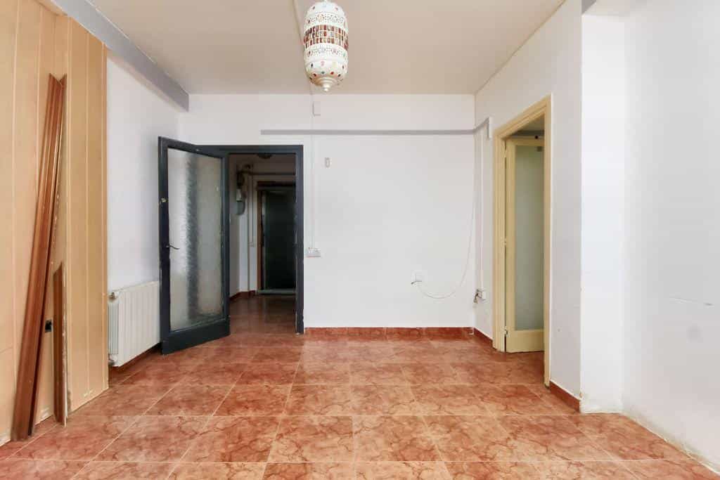 公寓 在 Sabadell, Catalunya 12348478