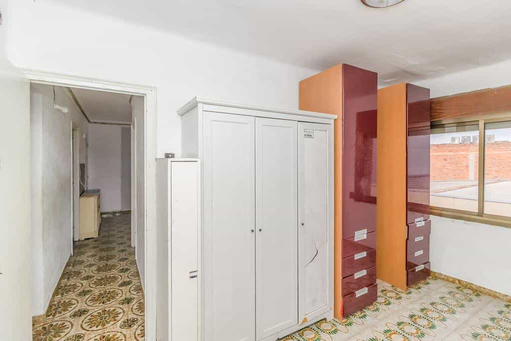 Condominium in Canovella's, Catalonië 12348480