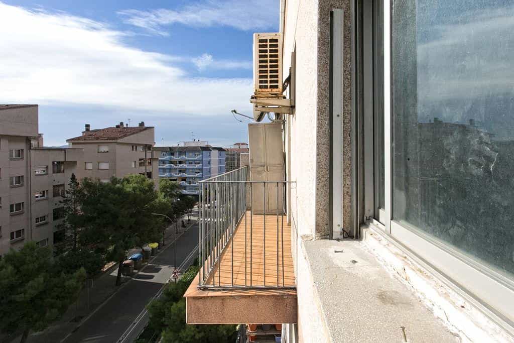 Condominium in Santa Maria de Barbara, Catalonia 12348484