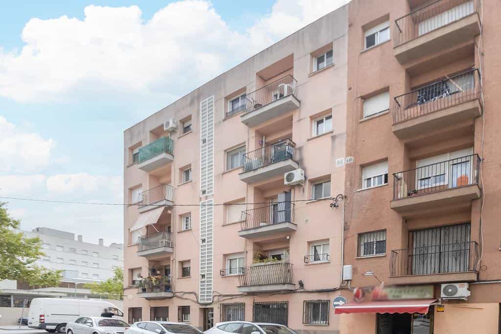 Condominium dans Sabadell, Catalogne 12348485